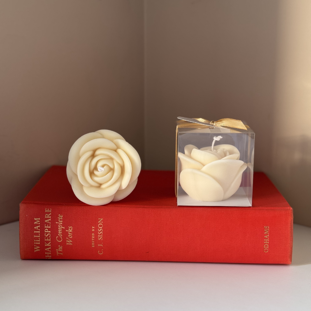 Classic Rose Candle 1