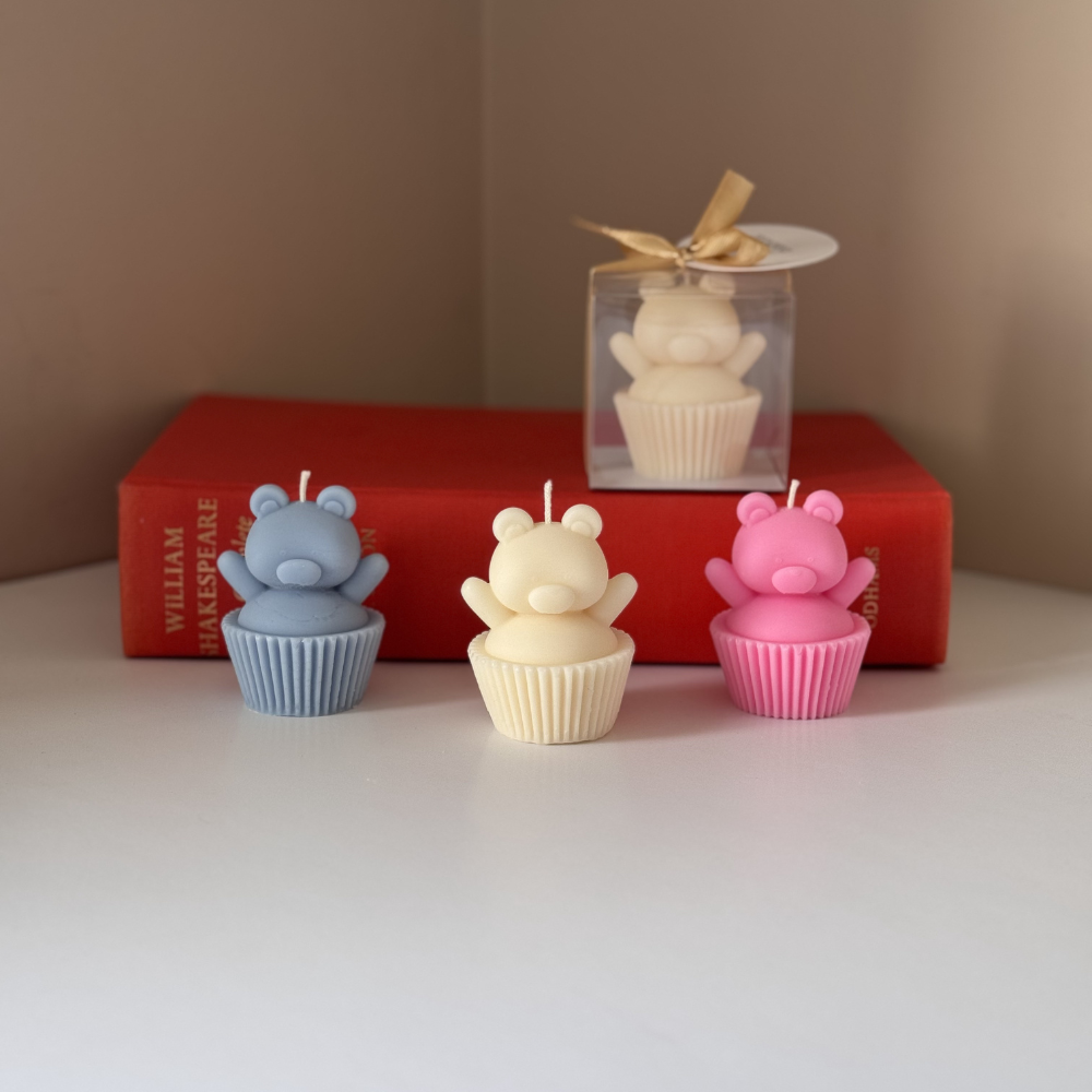 Cupcake Bear Candle 1