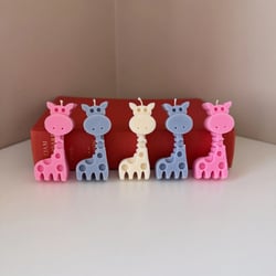 Giraffe soy wax candle favor
